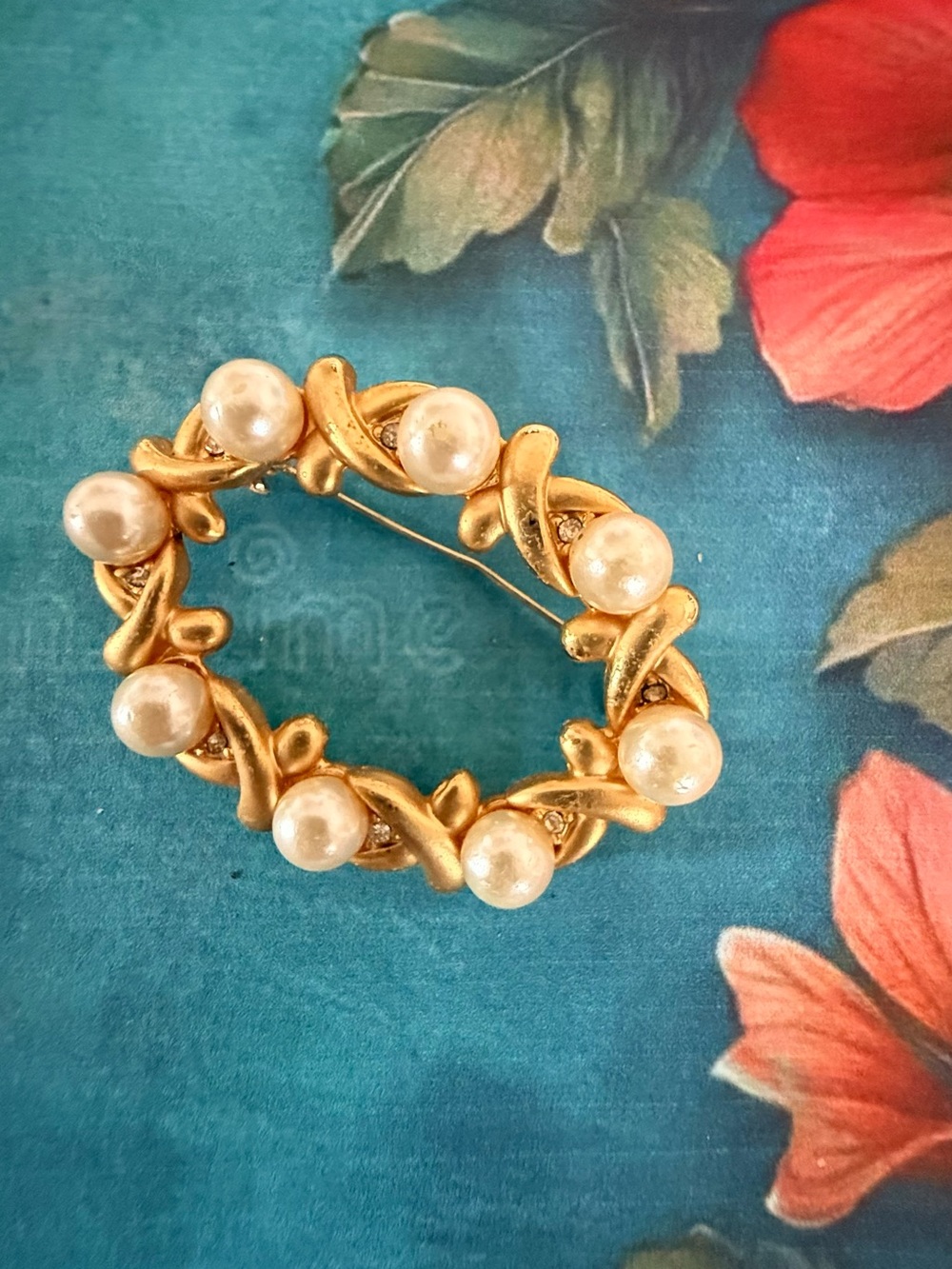 Gold Pearl Wreath Brooch - Elegant Womens Jewelry